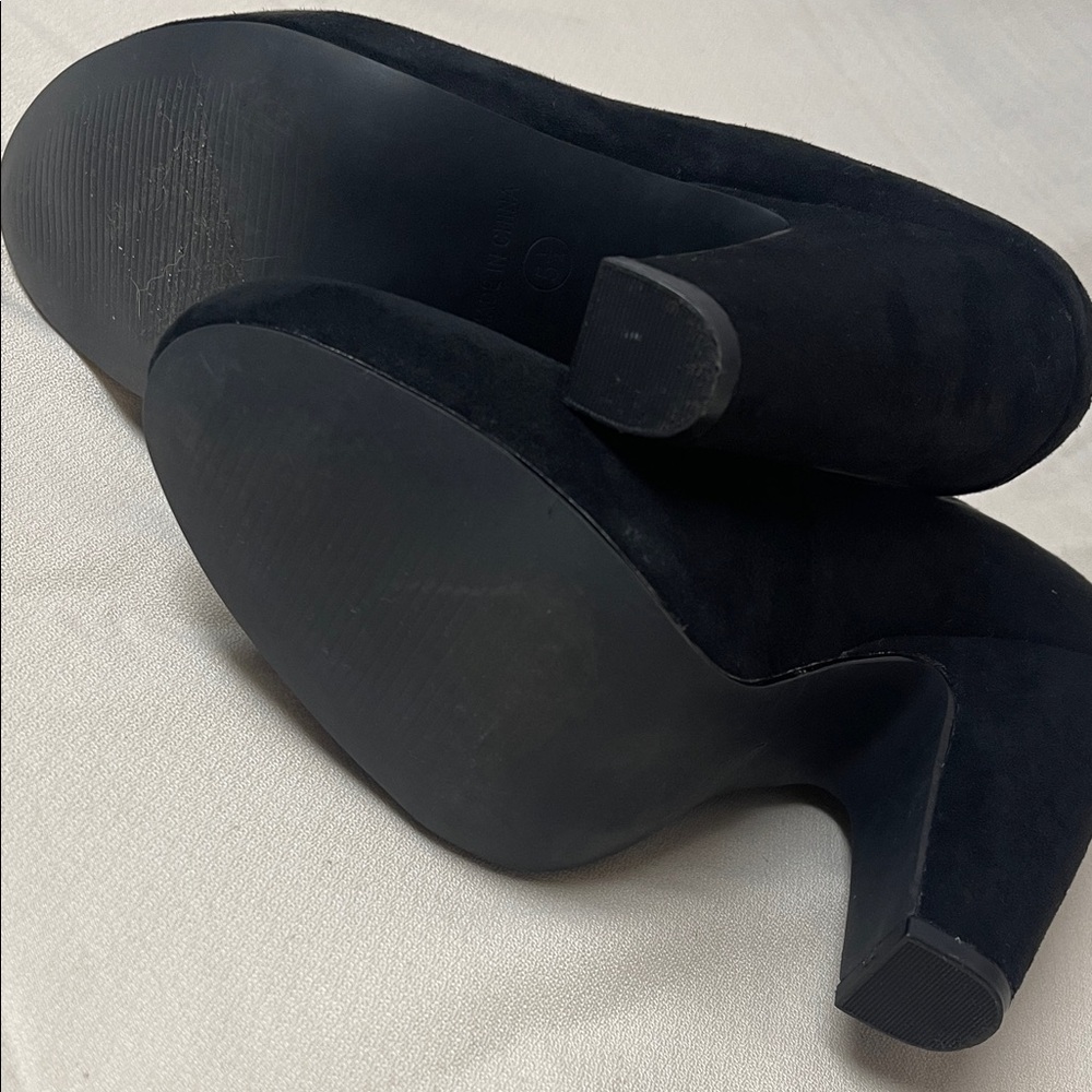 Nine West Black Suede Mary Jane Heels - Picture 12 of 13